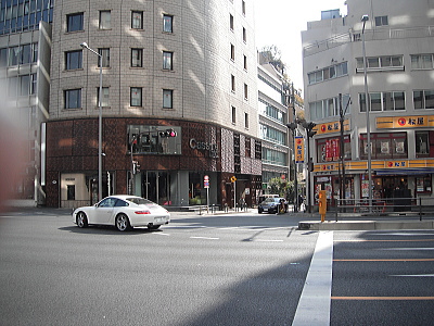 地下鉄銀座線で「外苑前駅」から来院される方2